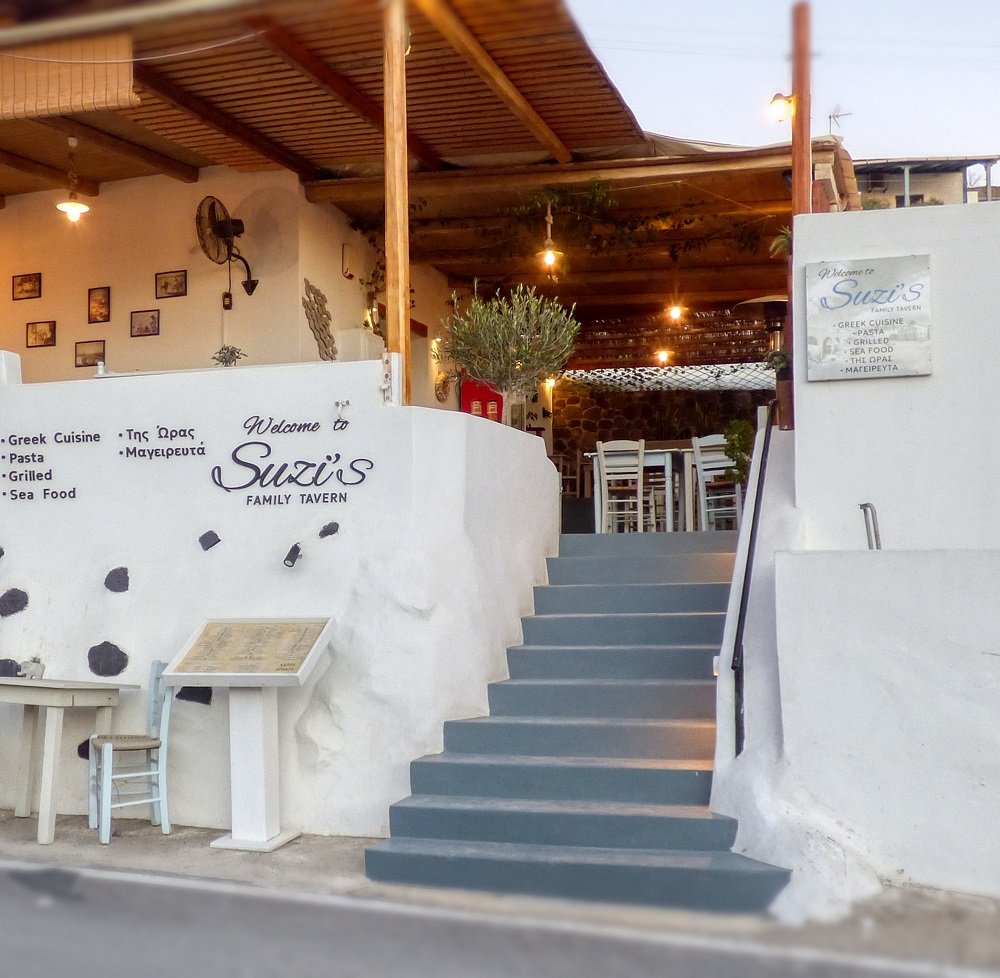 Suzi’s Family Tavern in Vlychada Santorini island-Greece
